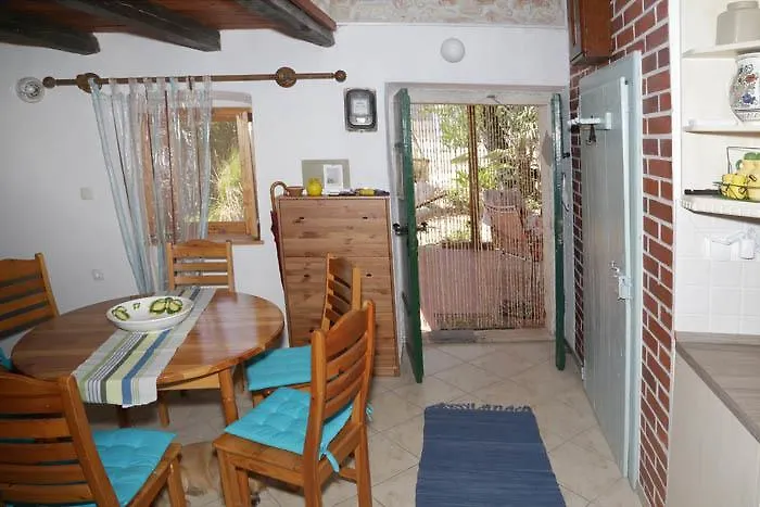 Lovely Stone Cottage Pomer Holiday home