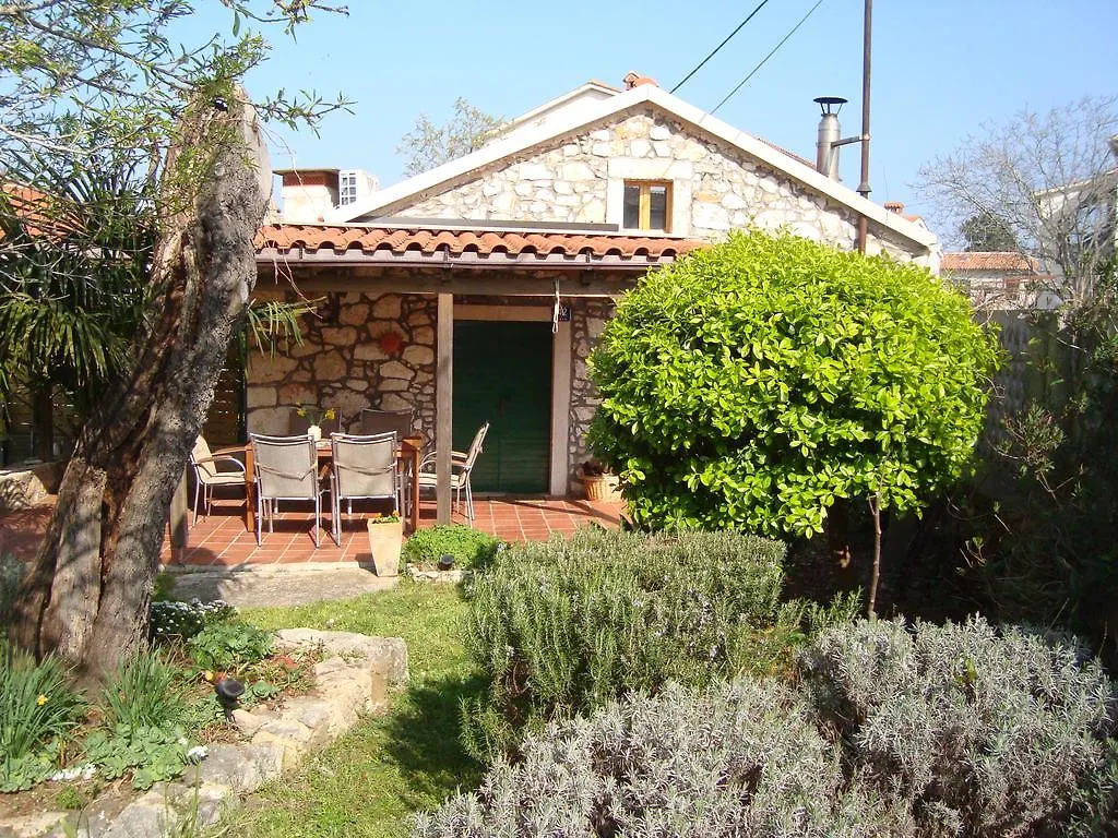 Holiday home Lovely Stone Cottage Pomer Croatia