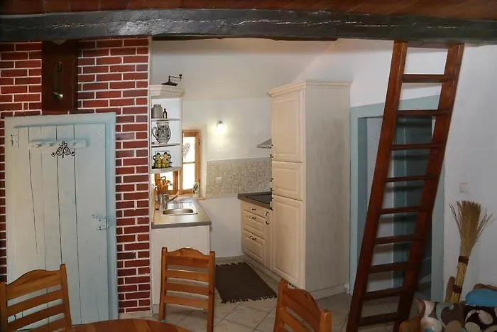 Lovely Stone Cottage Pomer Holiday home